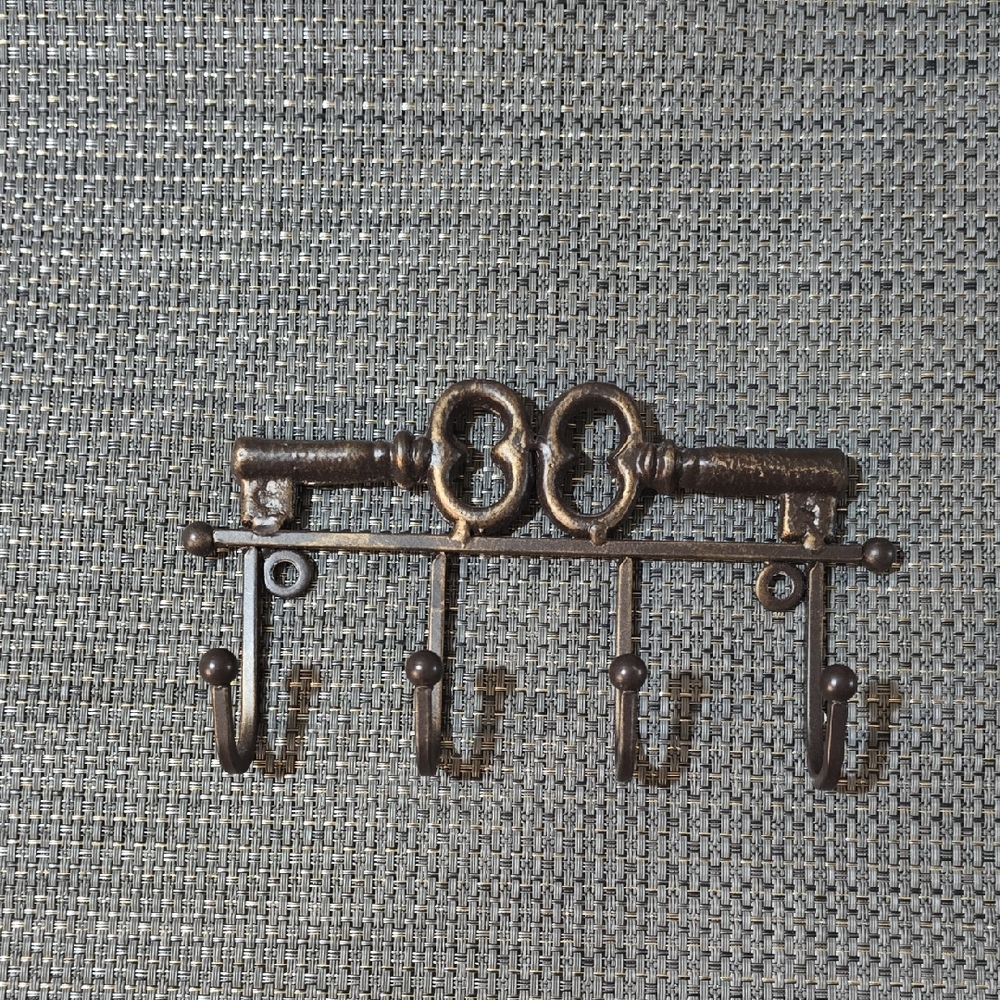 Vintage Style Key Design Wall Hook Rack